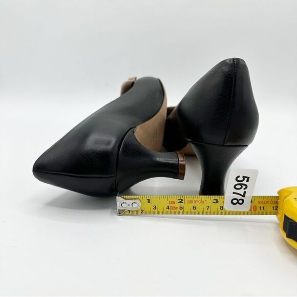 L’idea by Lori Black Pointed Pumps Taupe Trimmed Leather Rectangle Embellishment - Picture 8 of 13